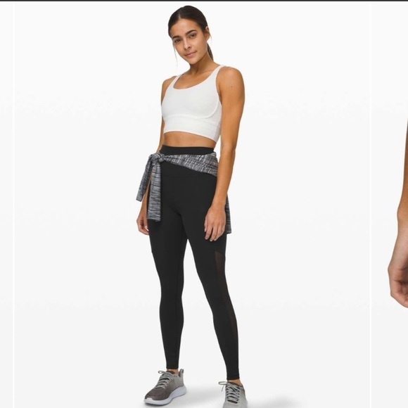 Lululemon Mastered Motion High-Rise Tight 28"
Black size 4 - Picture 2 of 9